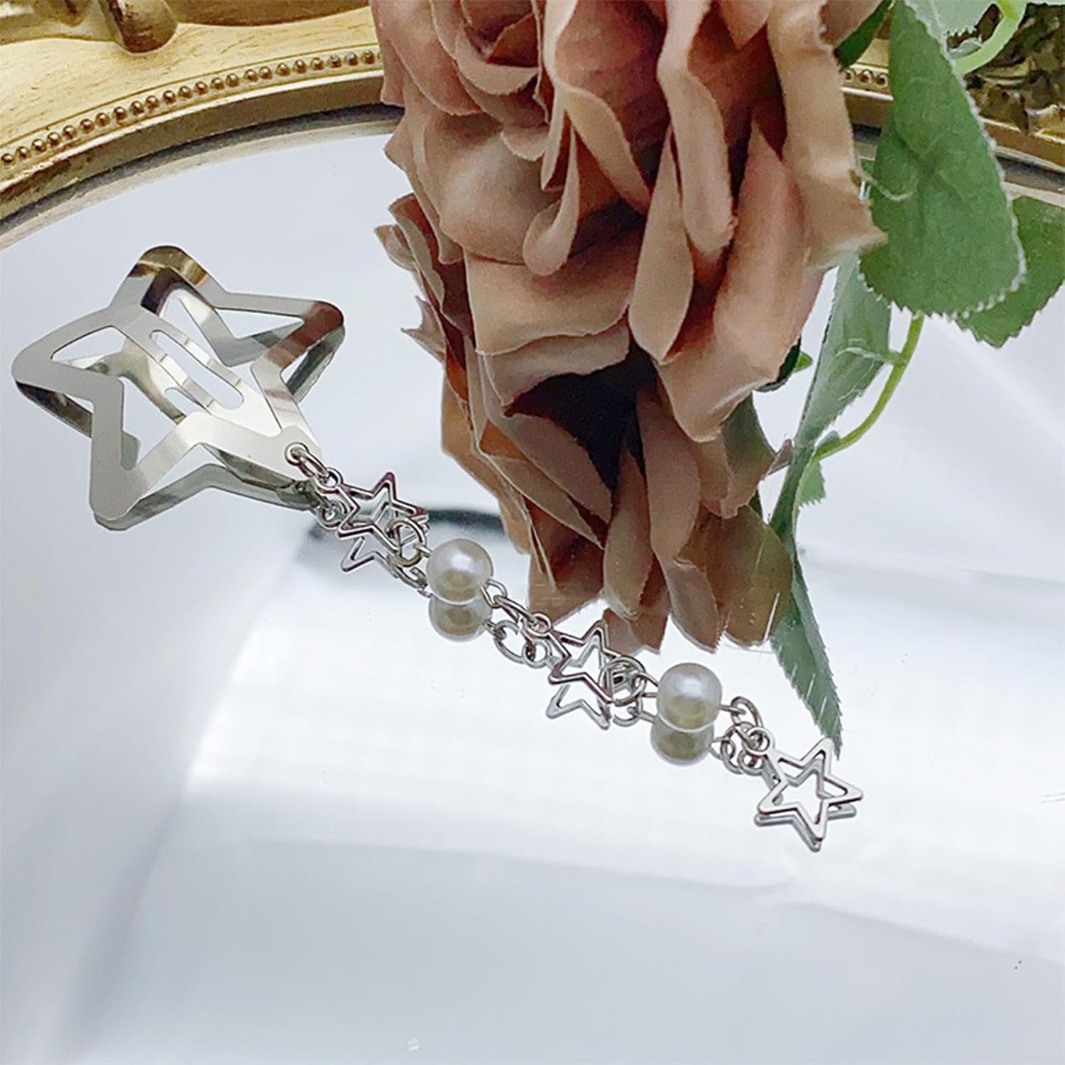 4Pcs Star Hair Clips，Y2K Silver Hair Barrettes，Cute Hair Clips Metal Star Hair Barrettes，Cute Tassel Metal Hair Pins，Hair Accessories for Women Girls Hair Styling Gift，Wedding Prom Hair Clip